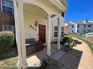 266 Tulip Ln, Freehold, NJ 07728