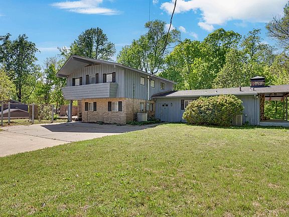 2nd image of 117 Avalon Pl