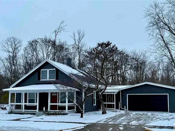 2206 Maple Ave, Terre Haute, IN 47804