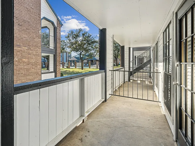 The Arbors of Euless Apartments — Photo 16