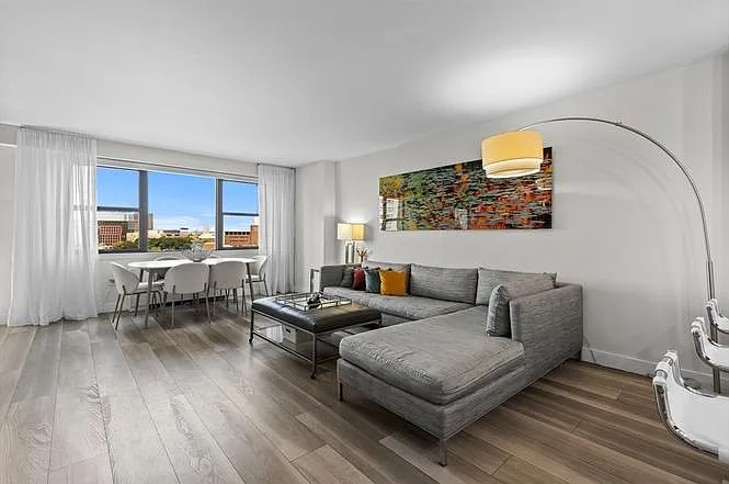 8 Whittier Pl #9J — Photo 2