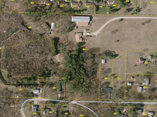 3267 Dean Lake Ave NE, Grand Rapids, MI 49525