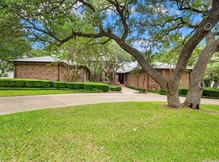 16 Galleria Dr, San Antonio, TX 78257