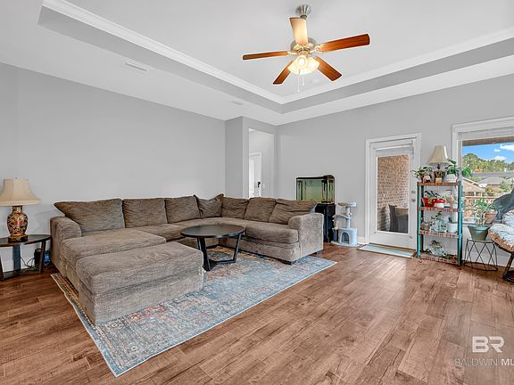 5th image of 7713 Kari Ln