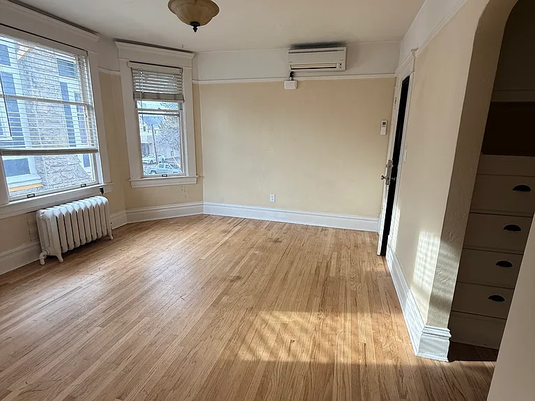 720 N 8th St #4 — Photo 9