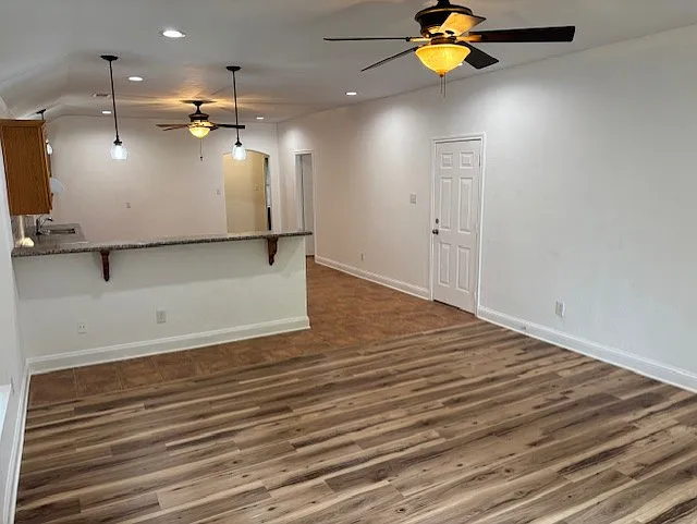 4711 Hay St — Photo 3