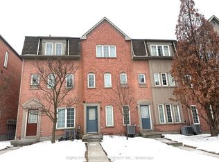 1100 Begley St #32, Pickering, ON L1W 4B4