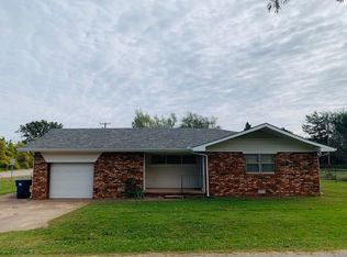 4 S Grant St, Tryon, OK 74875