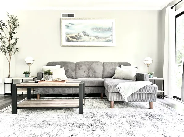 139 Cedar Cove Ln, Winston Salem, NC 27104