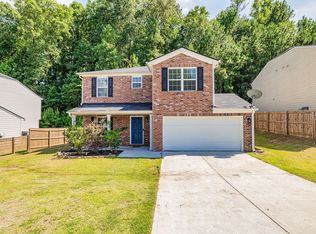 5620 Laurel Ridge Dr, East Point, GA 30344
