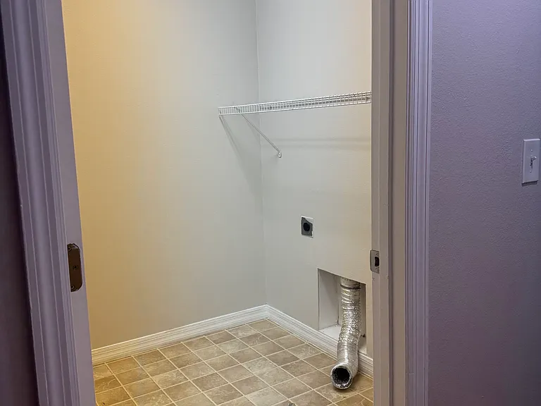 4702 Ashurst St — Photo 19
