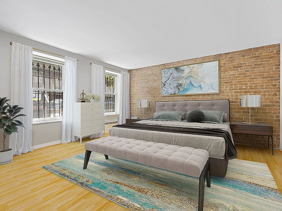 1st image of 35 W 84th St