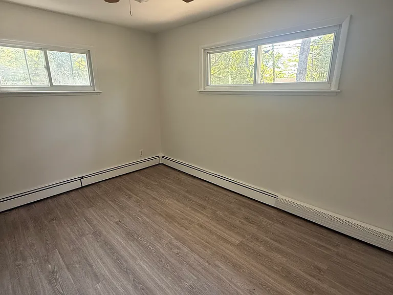 19 Ronald Rd — Photo 12