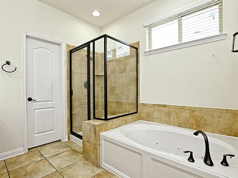 4705 Pyrenees Pass — Photo 15