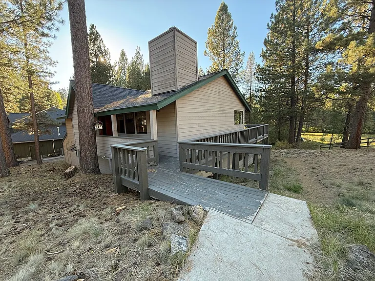17066 Cooper Dr — Photo 41