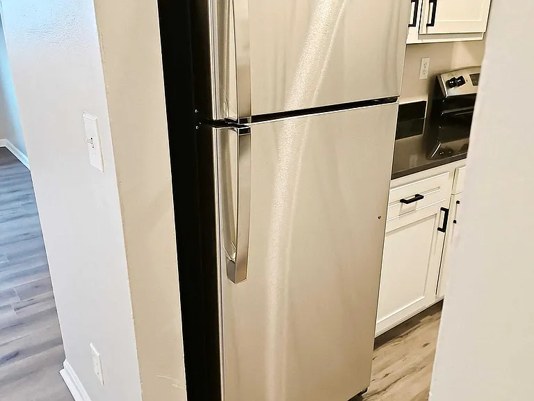Highview Apartments — Photo 14