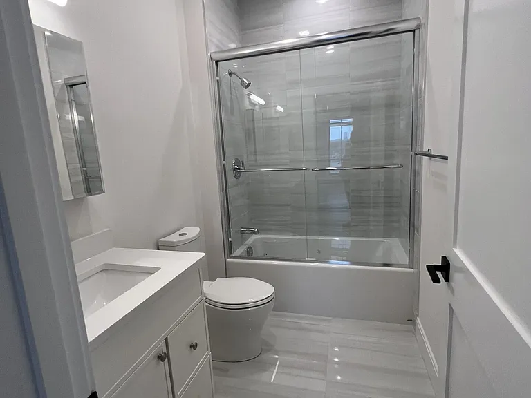 157 Everett St #302 — Photo 11