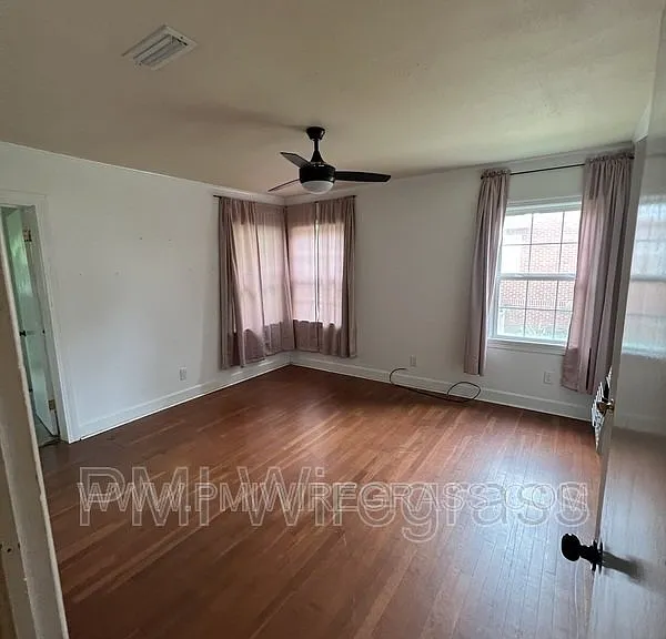 106 Highland Dr — Photo 16