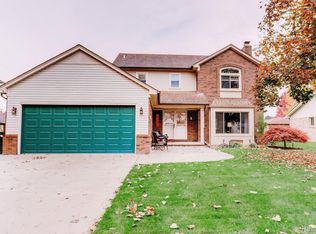 40349 Remsen Dr, Sterling Heights, MI 48313