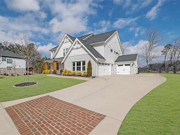 2nd image of 8005 Scenic Ridge Way