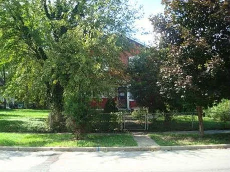 318 S Emerson Ave photo 1