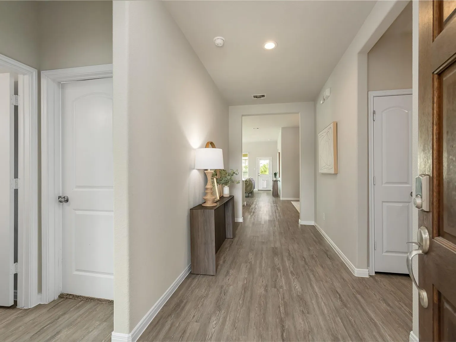 4 bed, 3.0 bath, 2061 sqft, $2,500 — Photo 3