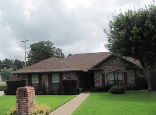 3 Diamond Cir, Texarkana, TX 75503