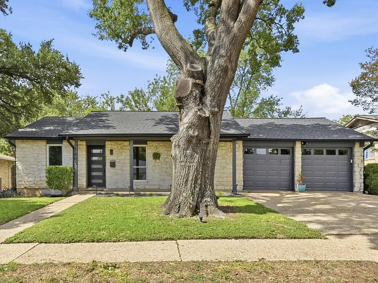 1605 Springer Ln — Photo 3