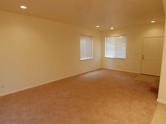 3rd image of 308 E Buchanon St