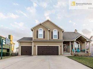 1229 SE 12th St, Lees Summit, MO 64081