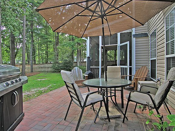 screen porch & patio