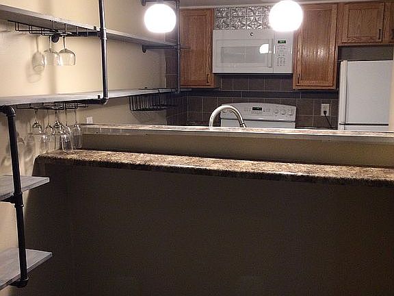 4th image of 1095 Merrimar Cir N #1095