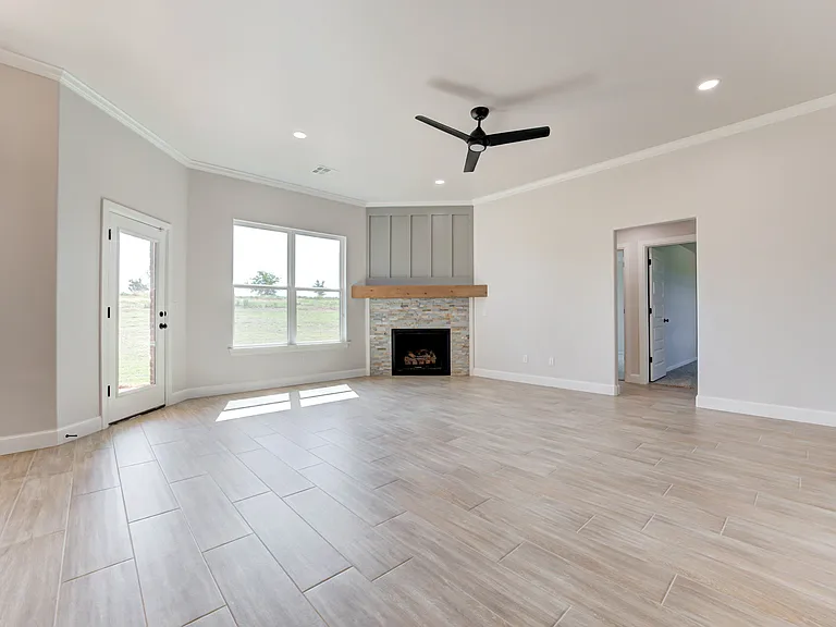 2167 Hux Dr — Photo 7