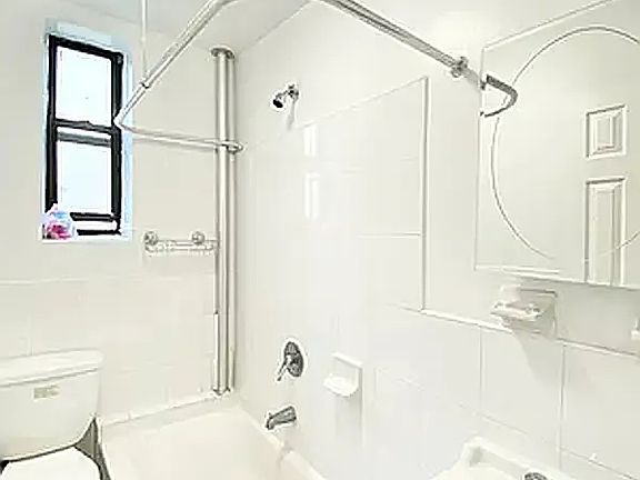 3rd image of 150 W 140th St APT 4A