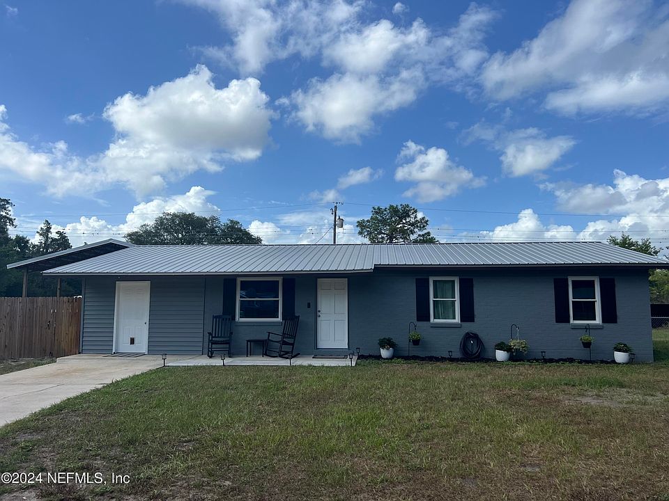 1st image of 131 ARDEN Drive