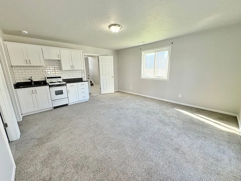 5674 S Magic Isle Ln — Photo 18