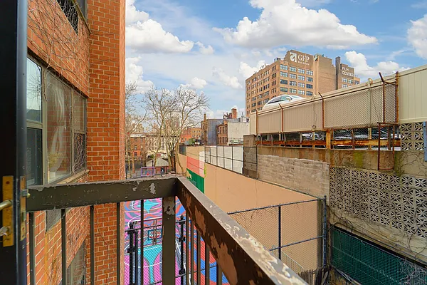 Rented by Living New York | media 13