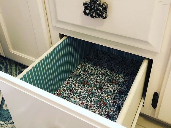 Charming, chic master bath