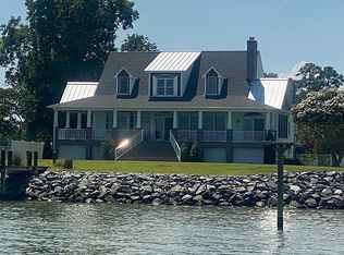 49 Redd Farm Rd, Water View, VA 23180