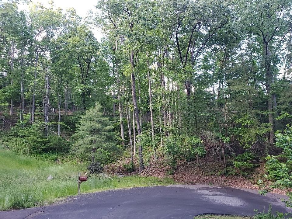 1st image of 58 Upper Windsor Way