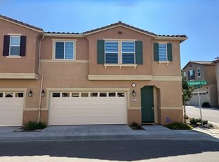 530 Longmeadow St, Vista, CA 92081