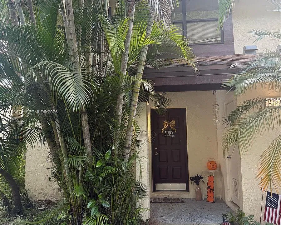 3733 Carambola Cir N #2820