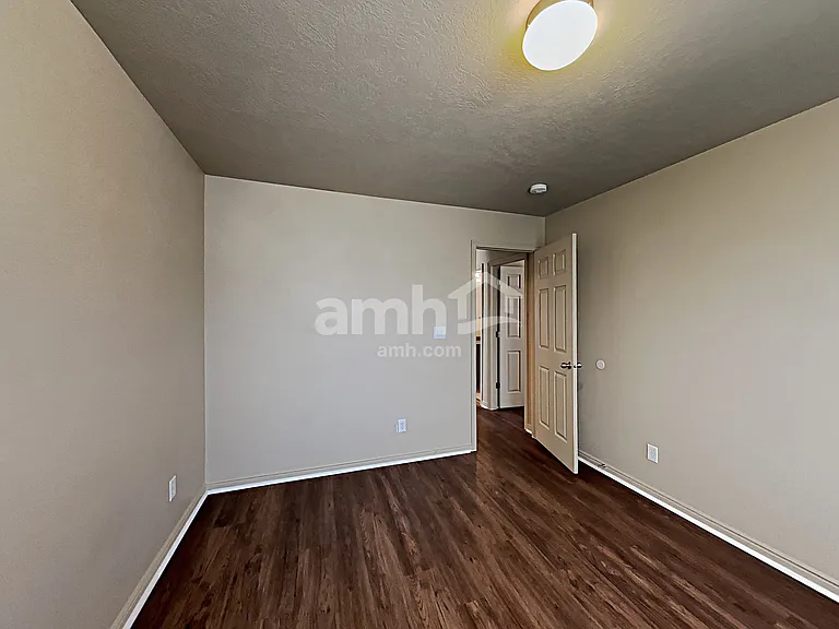 1805 E American Way #1 — Photo 18