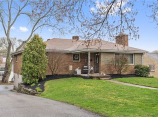 517 Clemson Dr, Pittsburgh, PA