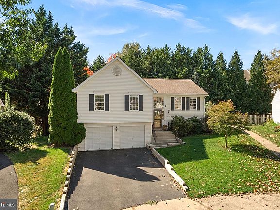 2nd image of 37739 Sutton Dr