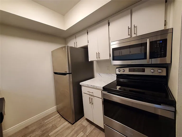 3107 W Horatio St #B22 — Photo 8