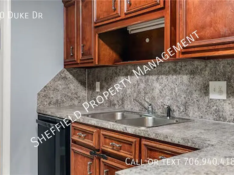 60 Duke Dr — Photo 7