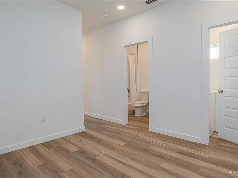 2629 Warbler Ave — Photo 12