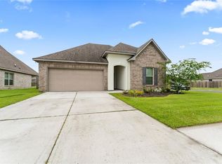40121 Maddie Dr, Prairieville, LA 70769