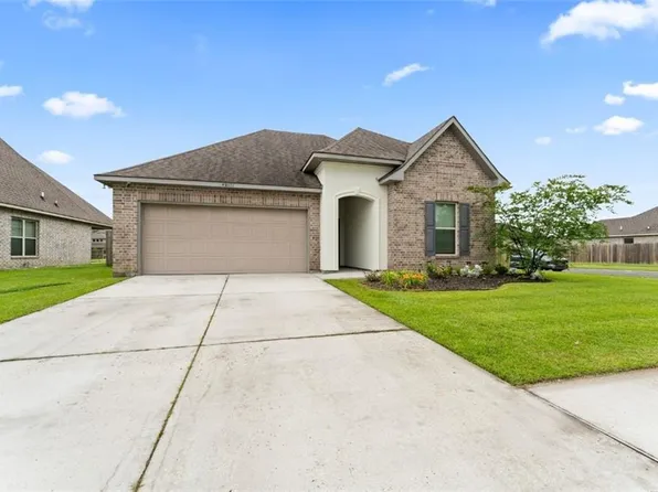 40121 Maddie Dr, Prairieville, LA 70769